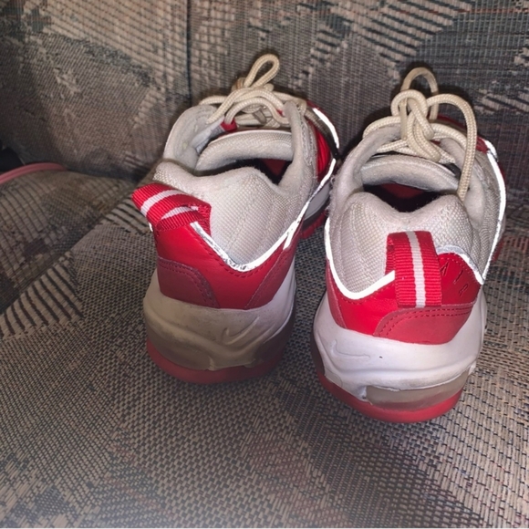 Nike kids 5 Y - Picture 2 of 5